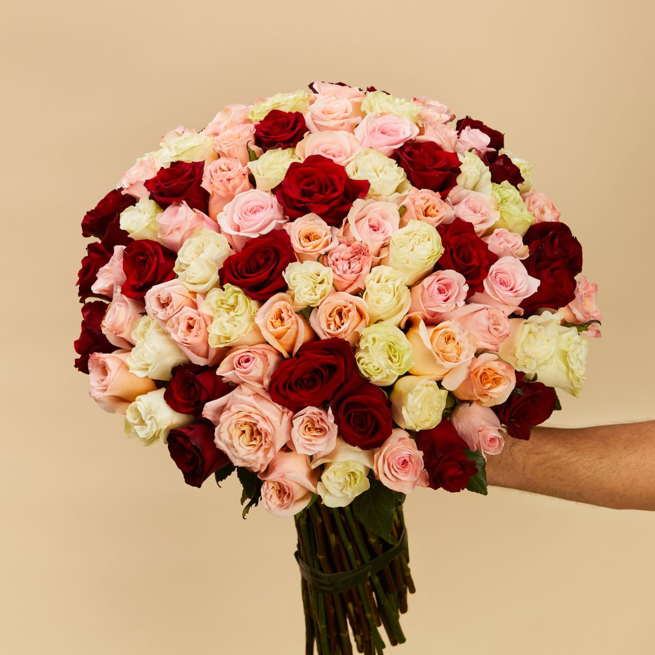 Buchet 101 trandafiri color