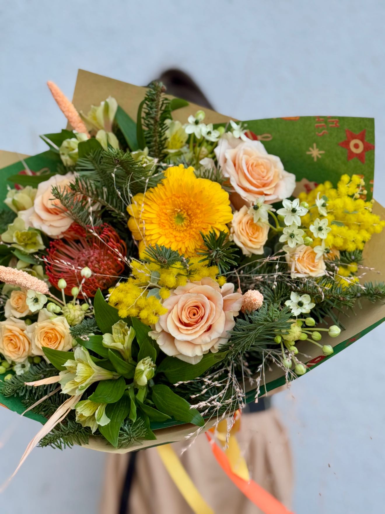 Buchet Solar cu Gerbera și Mimosa