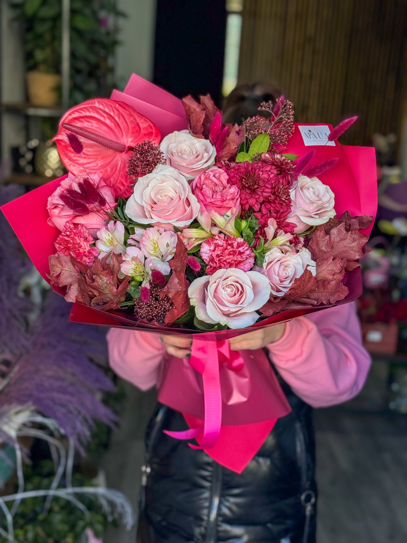Contrast floral intens